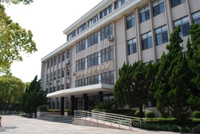 建议先扫读标题与摘要